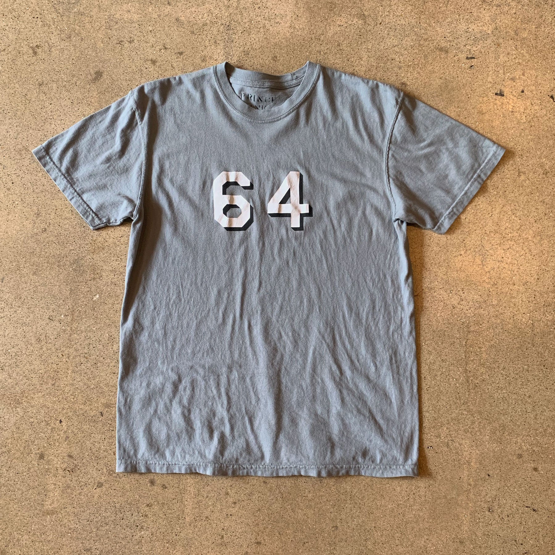 Hull 64 Tee